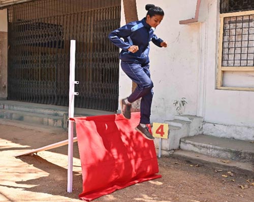 INDIVIDUAL OBSTACLES